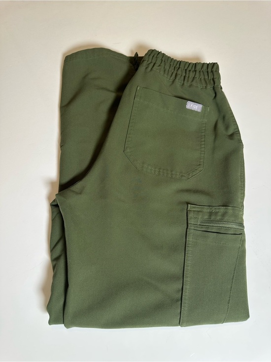 Figs Pants - Figs women Olive Cargo Pants - Military Green